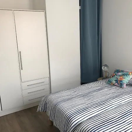 Lägenhet 5mn Plages La Bocca
